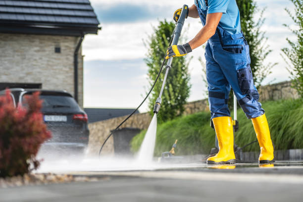 Best Gas Station Cleaning  in Mill City, OR